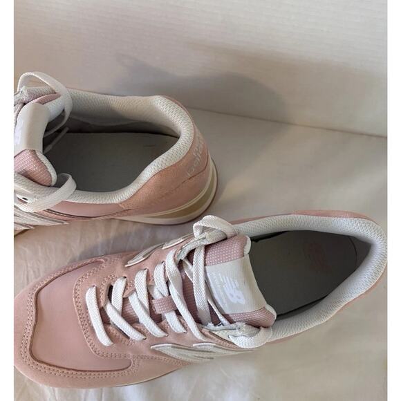 New Balance 574 Sneakers Pink Grey Suede Retro Running Shoes WN Sz 11 Brand New - Picture 9 of 15